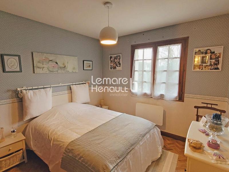 Pavillon - 140 m² - 7 pièces