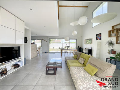 Maison - 157 m² - 7 pièces