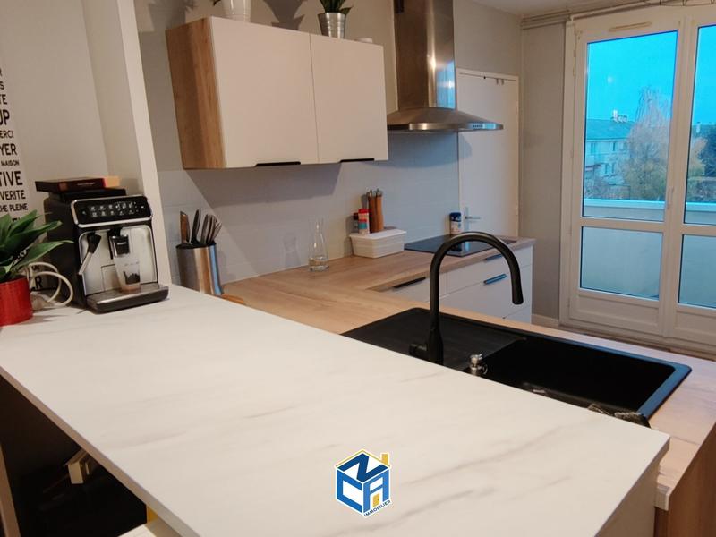 Appartement - 89 m² - 5 pièces