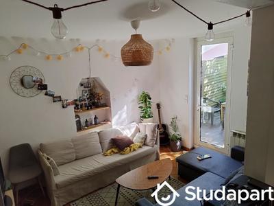 Chambre - 12 m² - 1 pièce