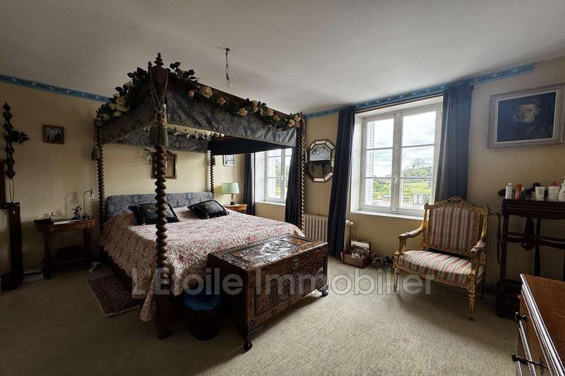 Maison - 169 m² - 10 pièces