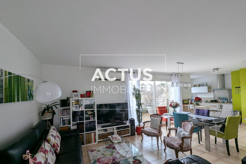 Appartement - 84 m² - 3 pièces