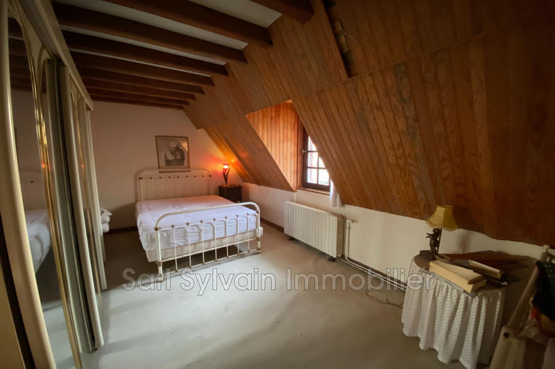 Maison - 213 m² - 6 pièces