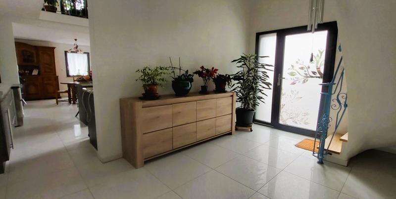 Demeure - 210 m² - 6 pièces