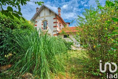 Maison - 160 m² - 5 pièces