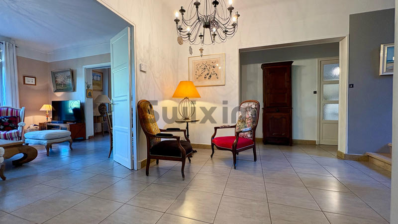 Maison - 169 m² - 7 pièces