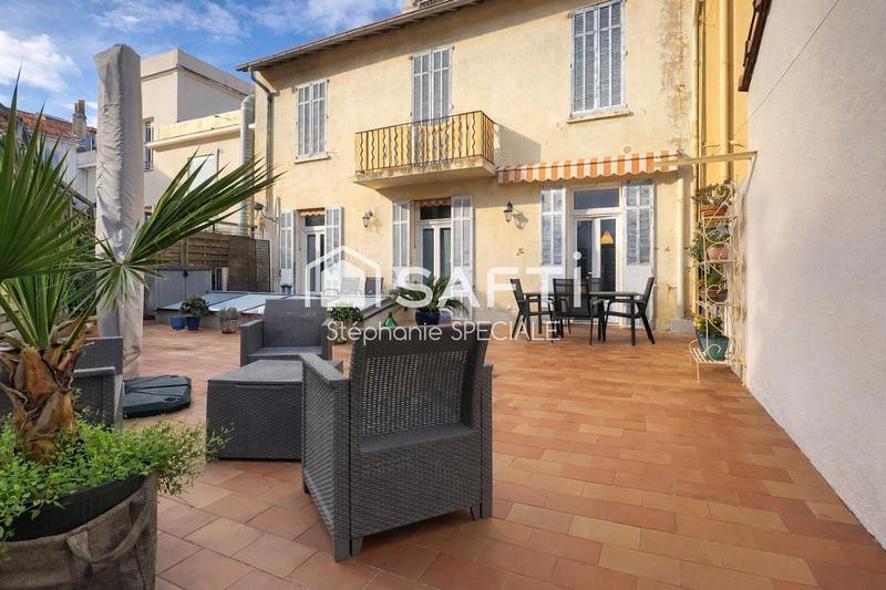 Appartement - 102 m² - 4 pièces