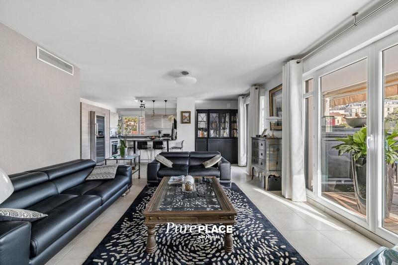 Appartement - 110 m² - 4 pièces