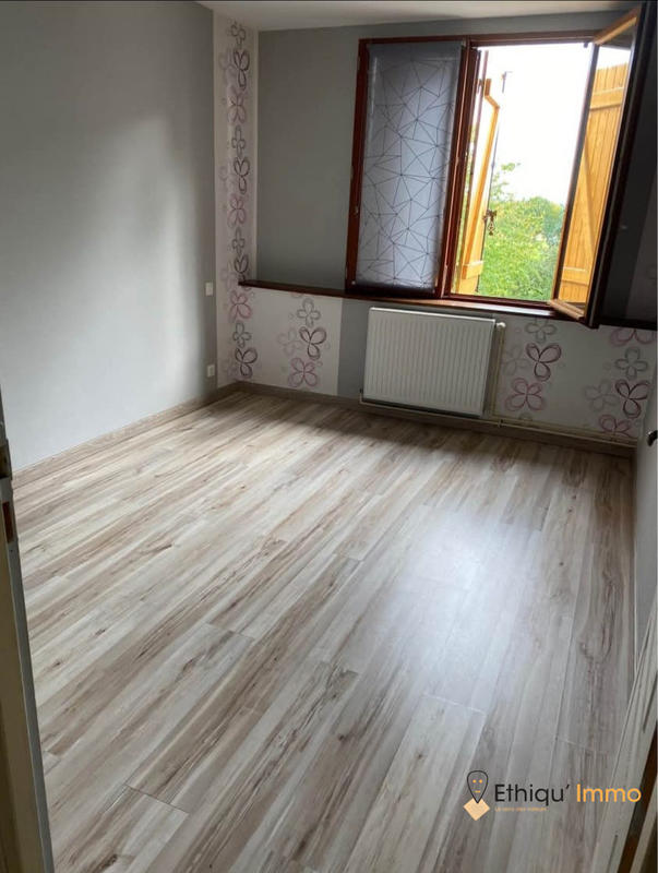 Maison - 234 m² - 4 pièces