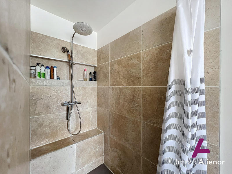 Maison - 155 m² - 6 pièces