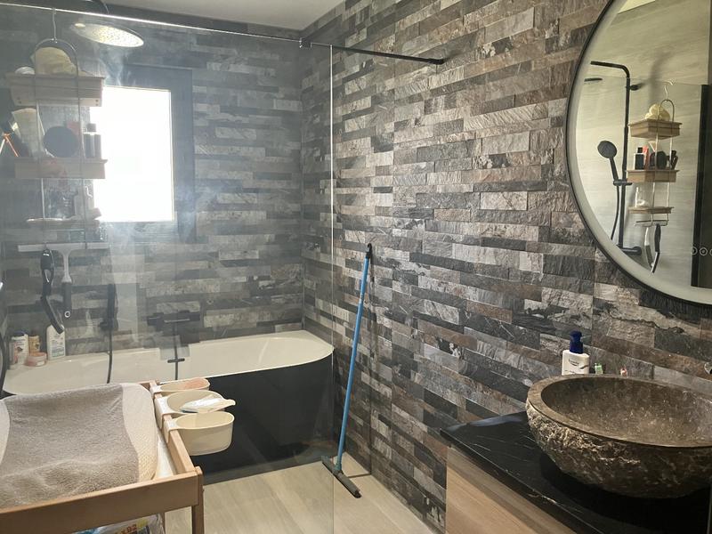 Maison - 169 m² - 8 pièces