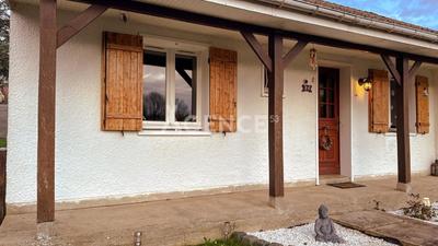 Maison - 104 m² - 4 pièces