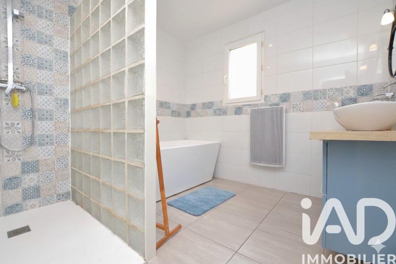 Maison - 94 m² - 4 pièces