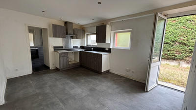 Maison - 85 m² - 5 pièces