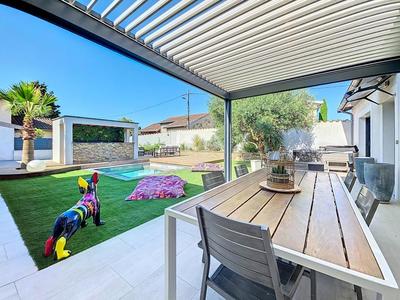 Maison - 153 m² - 5 pièces