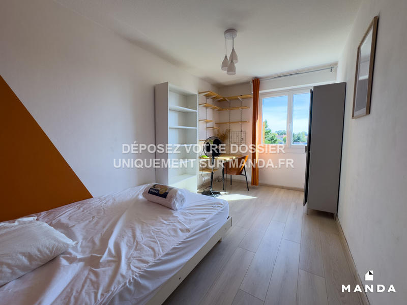 Chambre - 10 m² - 4 pièces