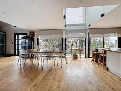 Maison - 180 m² - 7 pièces