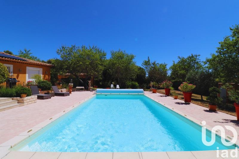 Maison - 196 m² - 7 pièces