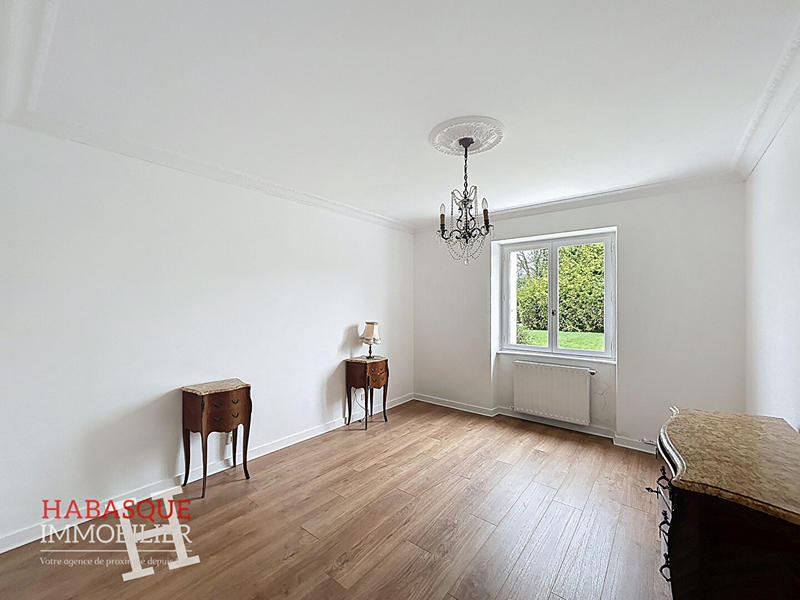 Maison - 162 m² - 7 pièces