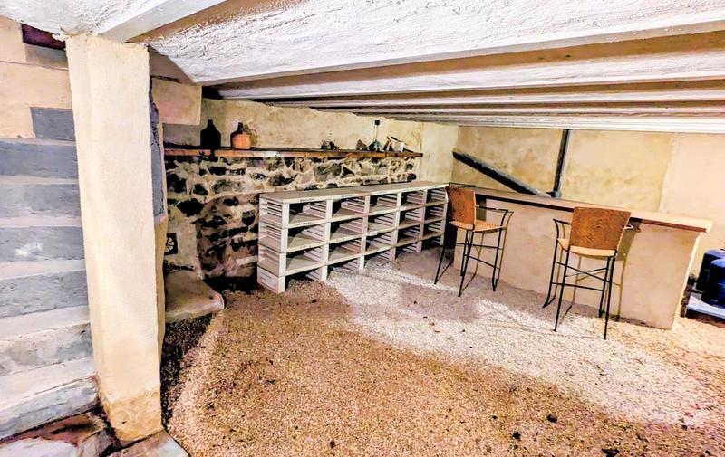 Villa - 1 003 m² - 8 pièces