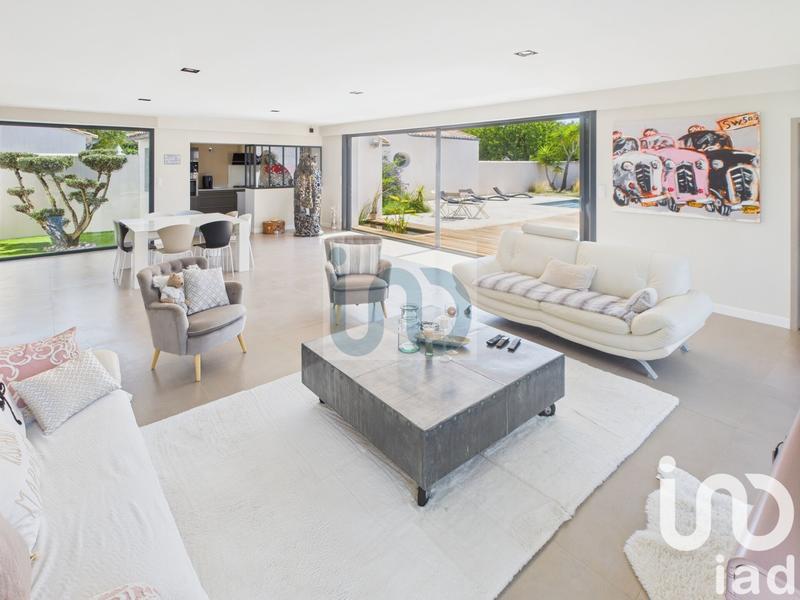 Maison - 187 m² - 7 pièces