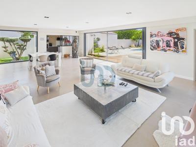 Maison - 187 m² - 7 pièces