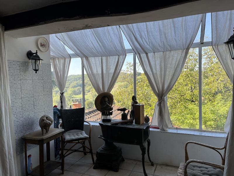 Maison - 152 m² - 7 pièces