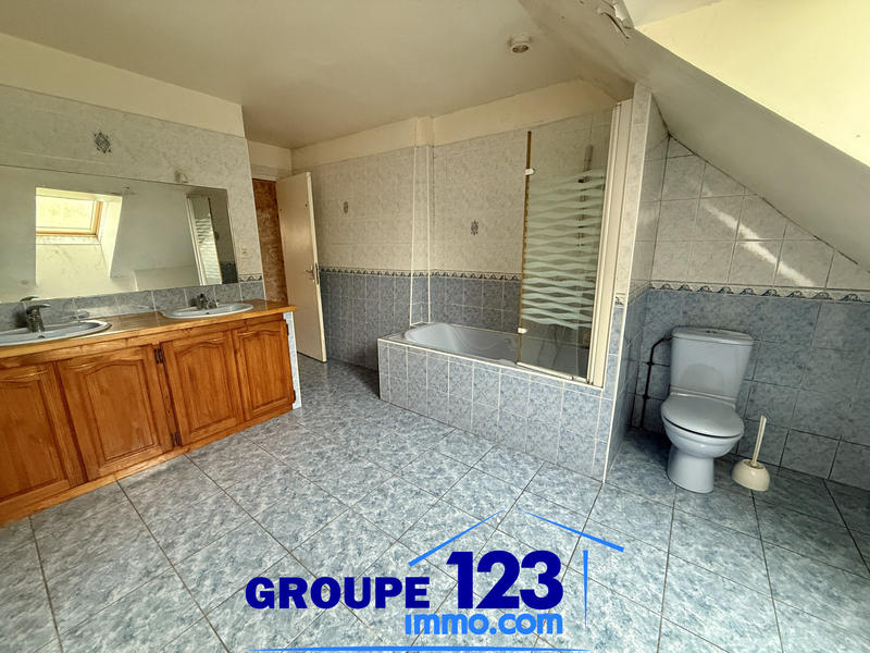 Maison - 98 m² - 4 pièces