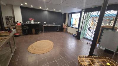 Immeuble - 210 m² - 6 pièces