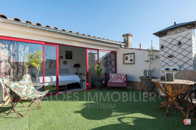 Maison - 220 m² - 7 pièces