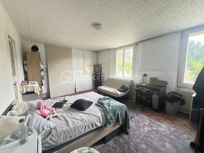 Maison - 205 m² - 7 pièces