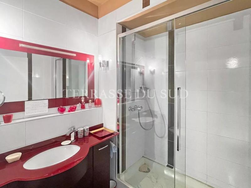 Appartement - 145 m² - 5 pièces