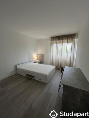 Chambre - 12 m² - 1 pièce