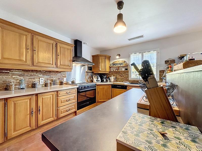 Maison - 174 m² - 6 pièces