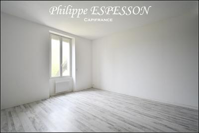 Maison - 200 m² - 8 pièces