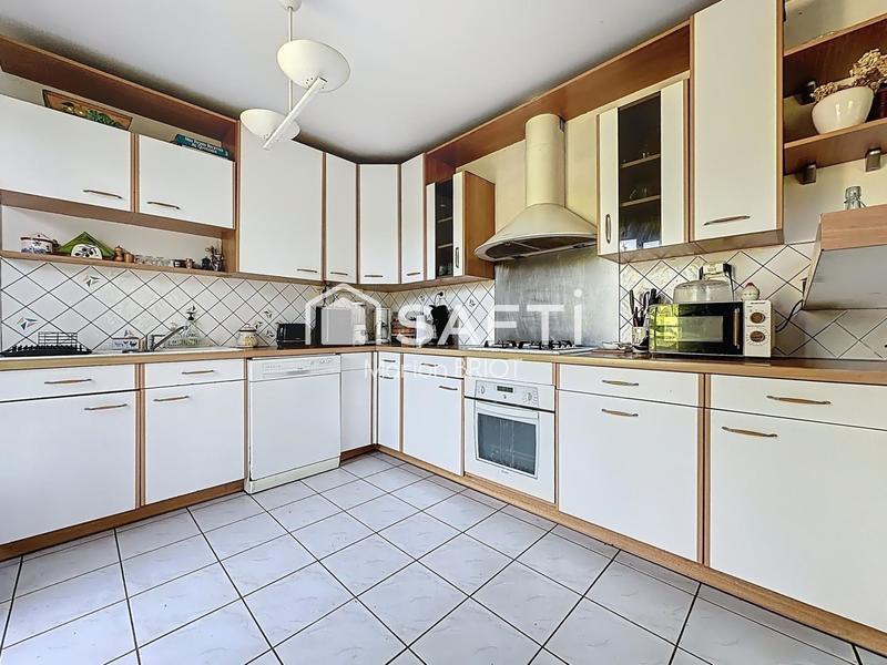 Maison - 122 m² - 6 pièces