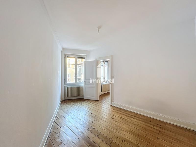 Appartement - 82 m² - 4 pièces