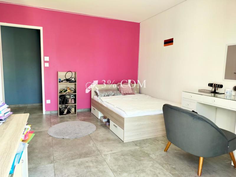 Villa - 200 m² - 7 pièces