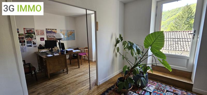 Maison - 172 m² - 9 pièces