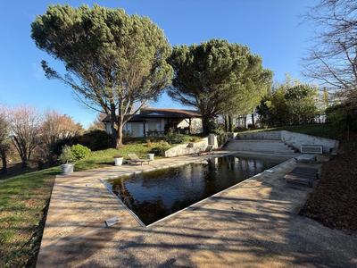 Maison - 135 m² - 5 pièces