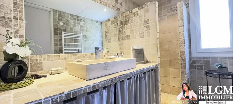 Maison - 170 m² - 10 pièces