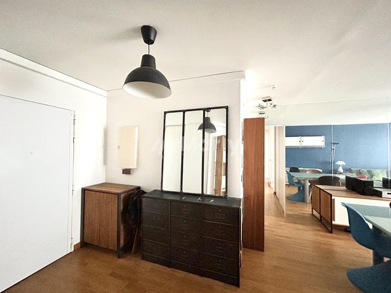 Appartement - 80 m² - 3 pièces