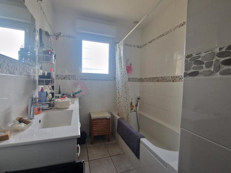 Maison - 136 m² - 6 pièces