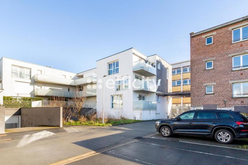 Appartement - 79 m² - 4 pièces