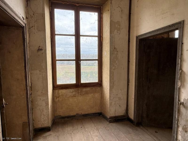 Maison - 253 m² - 8 pièces