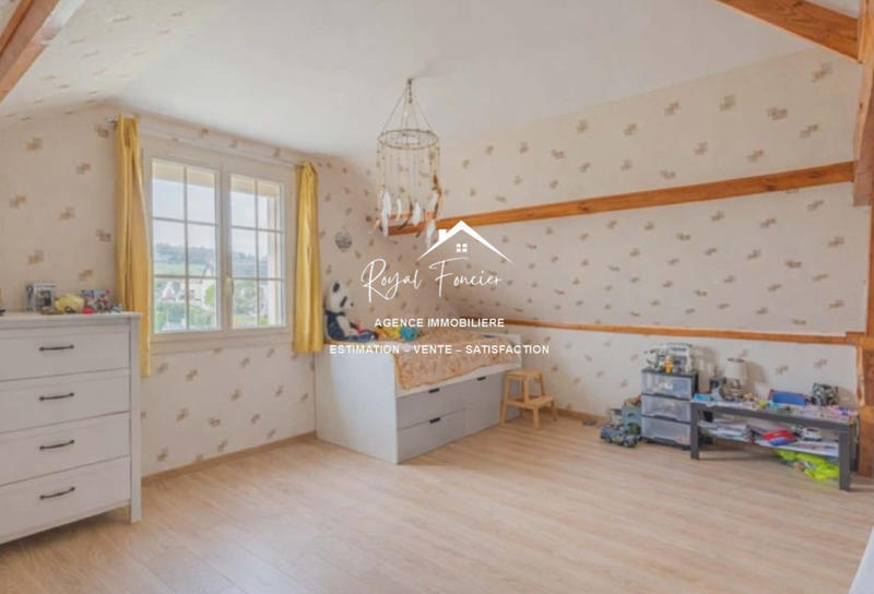 Maison - 120 m² - 4 pièces