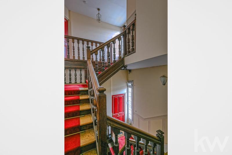 Appartement - 104 m² - 5 pièces