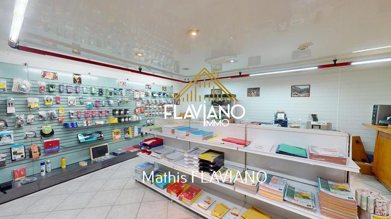 Local commercial - 264 m²