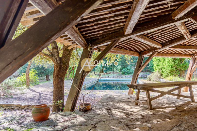 Maison - 400 m² - 10 pièces