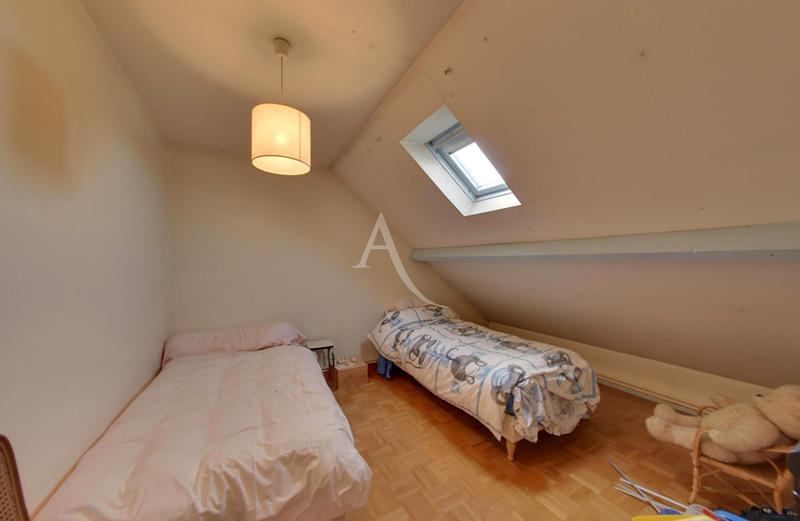 Maison - 122 m² - 5 pièces